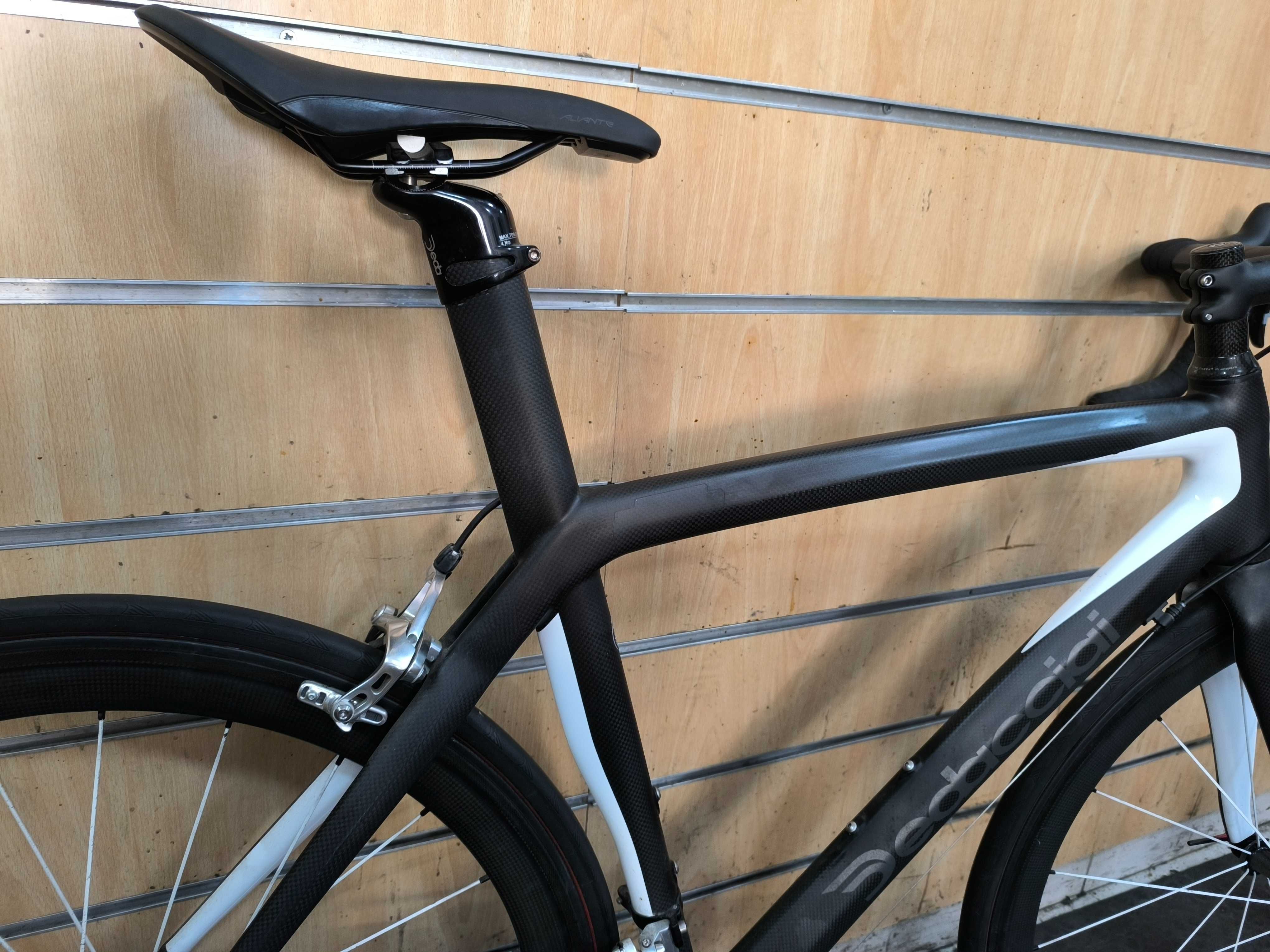 Bicicleta dedacciai carbono