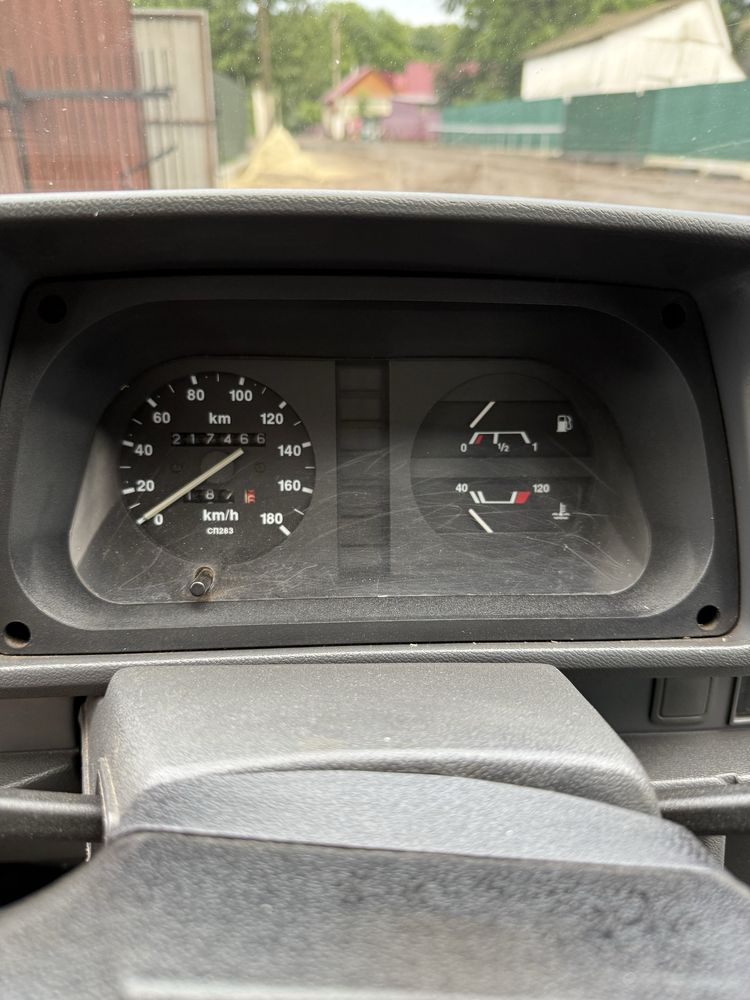 Таврія 1102 бензин 1.1