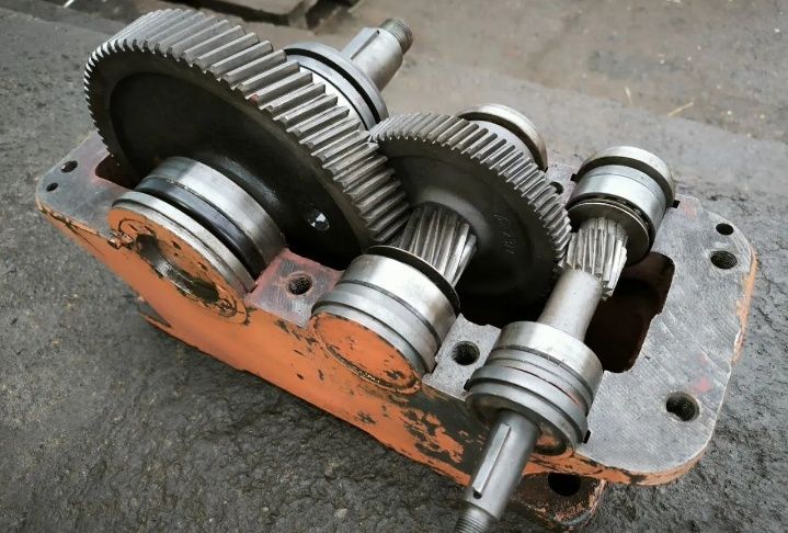 Продам редуктор ц2у 160-20 передатка