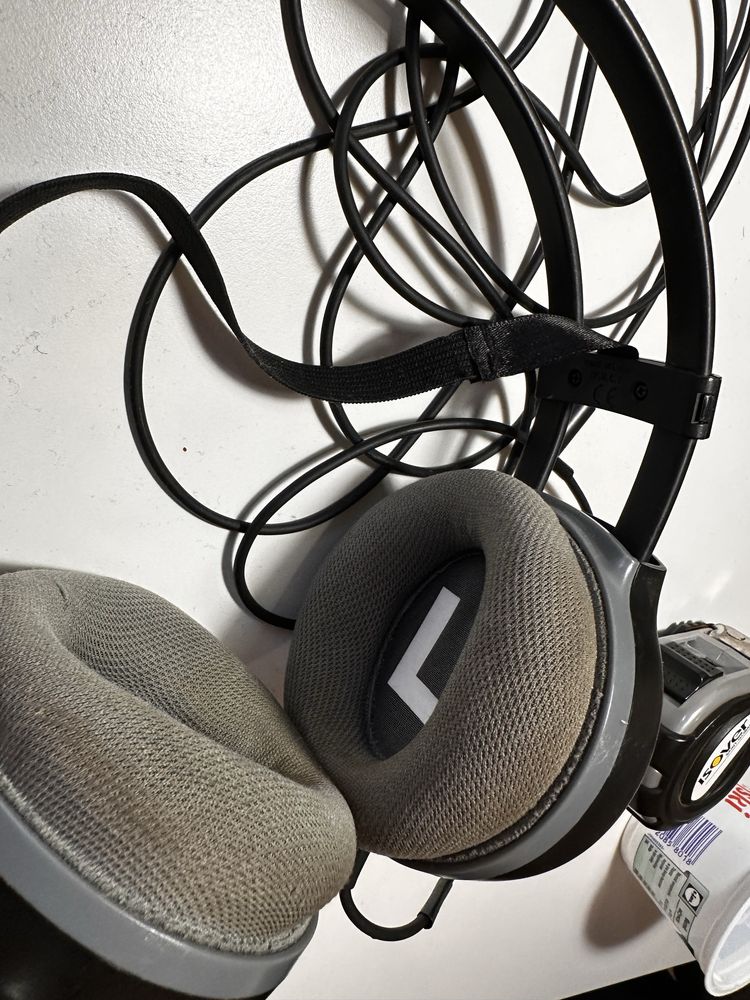 Sluchawki AKG K512
