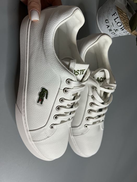 Білі кеди шкіряні кроссовки лакост lacoste кожа