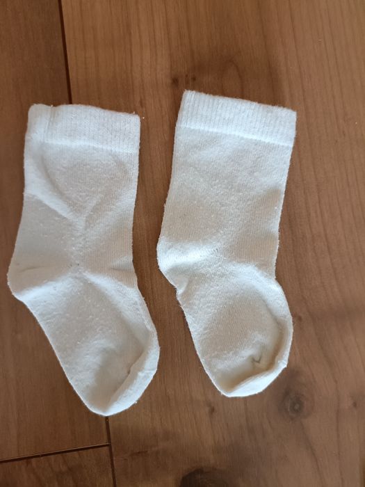 1 Meia Calça + 3 pares de meias - Tamanho 21/23