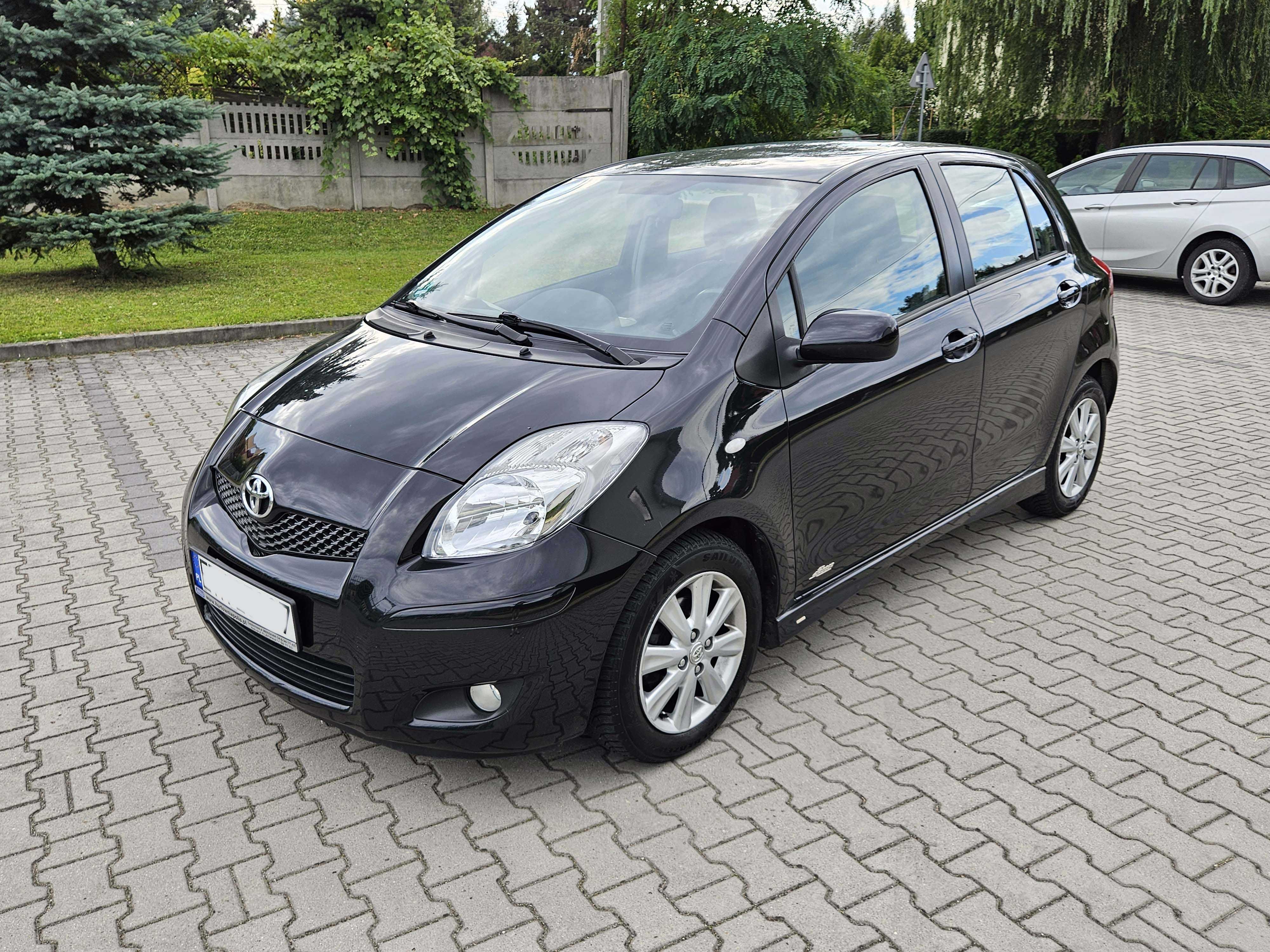 Toyota Yaris 1.3 VVT-i benzyna 101KM Automat