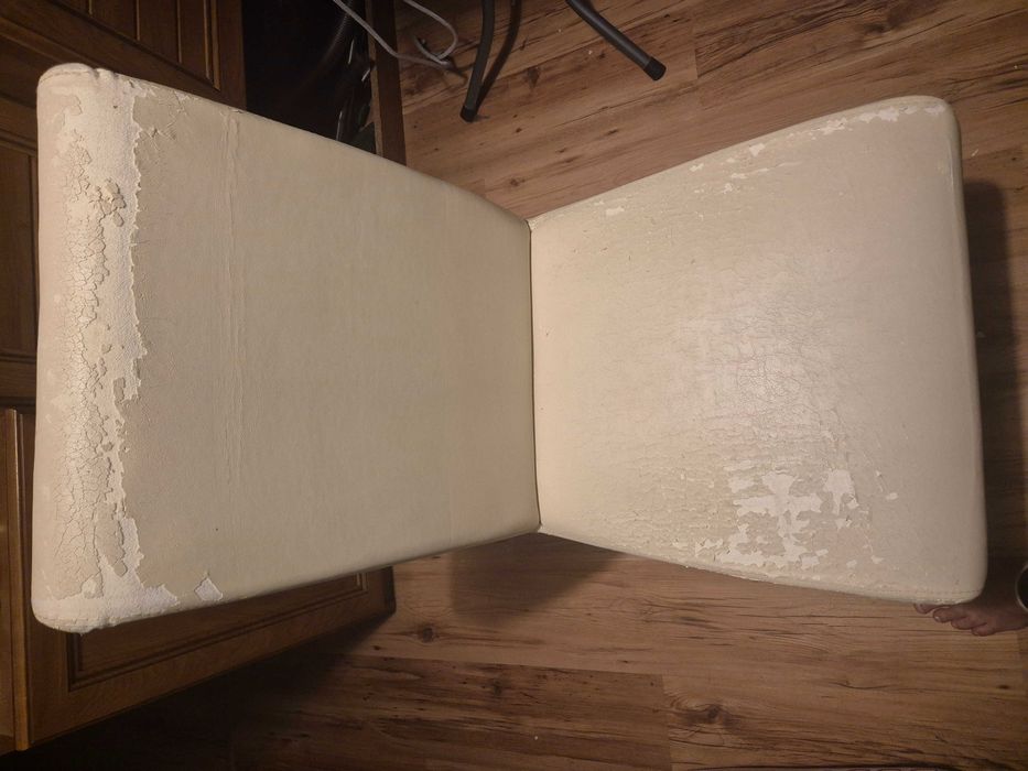 Krzesła do salonu , kuchni x̌ 8