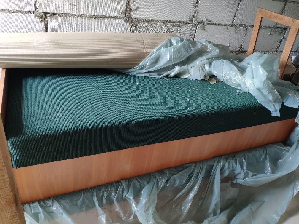 Tapczan / łóżko jednoosobowe 200x80