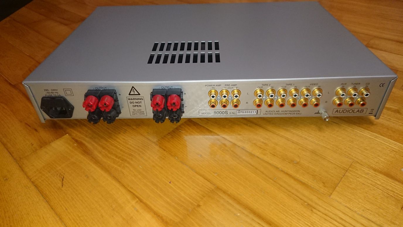 Интегральный усилитель Audiolab 8000S