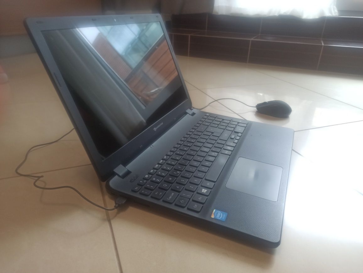 Laptop Packard Bell by Acer Win10/4Gb/SSD120Gb/15,6"