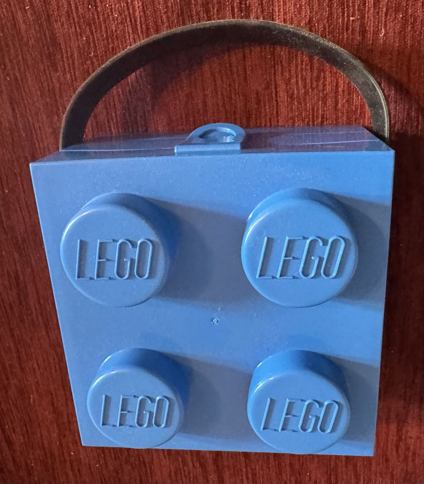 LEGO - pojemnik, śniadaniówka z nosidelkiem, kostka niebieska