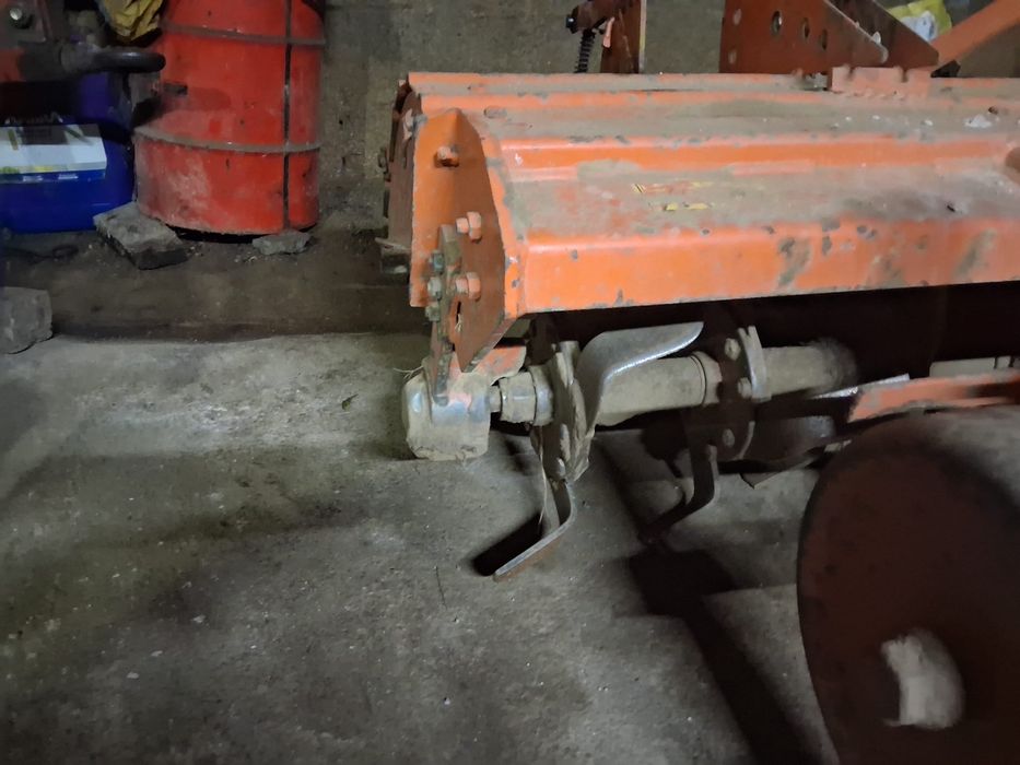 Vendo frese galucho 1700 com avrerregos hidralicos