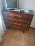 Quarto de casal com colchão e estrado