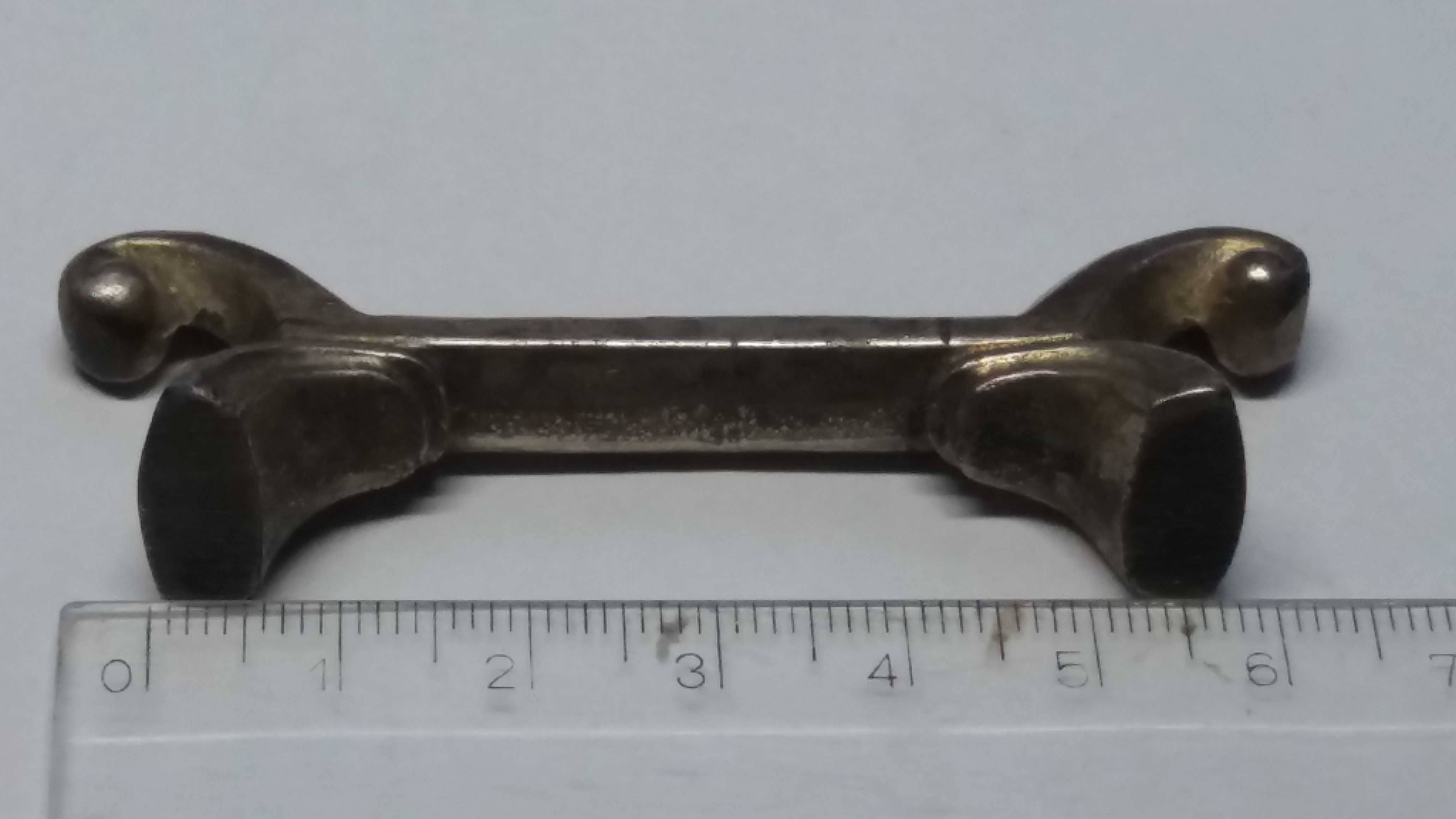 =oC L141 starocie przycisk  do papieru metal