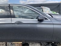 Двері передні праві Mercedes E-class w213/ 992 колір