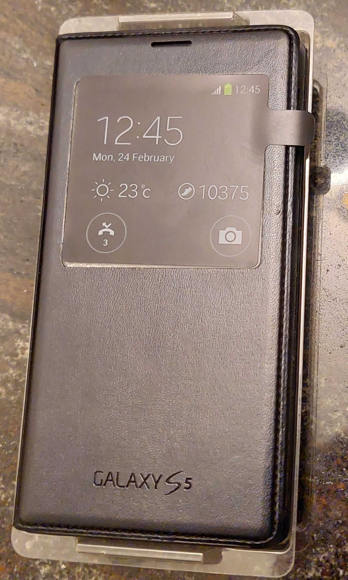Samsung SM-900F, etui i podkładka do ład. bezprzedwodowego i inne