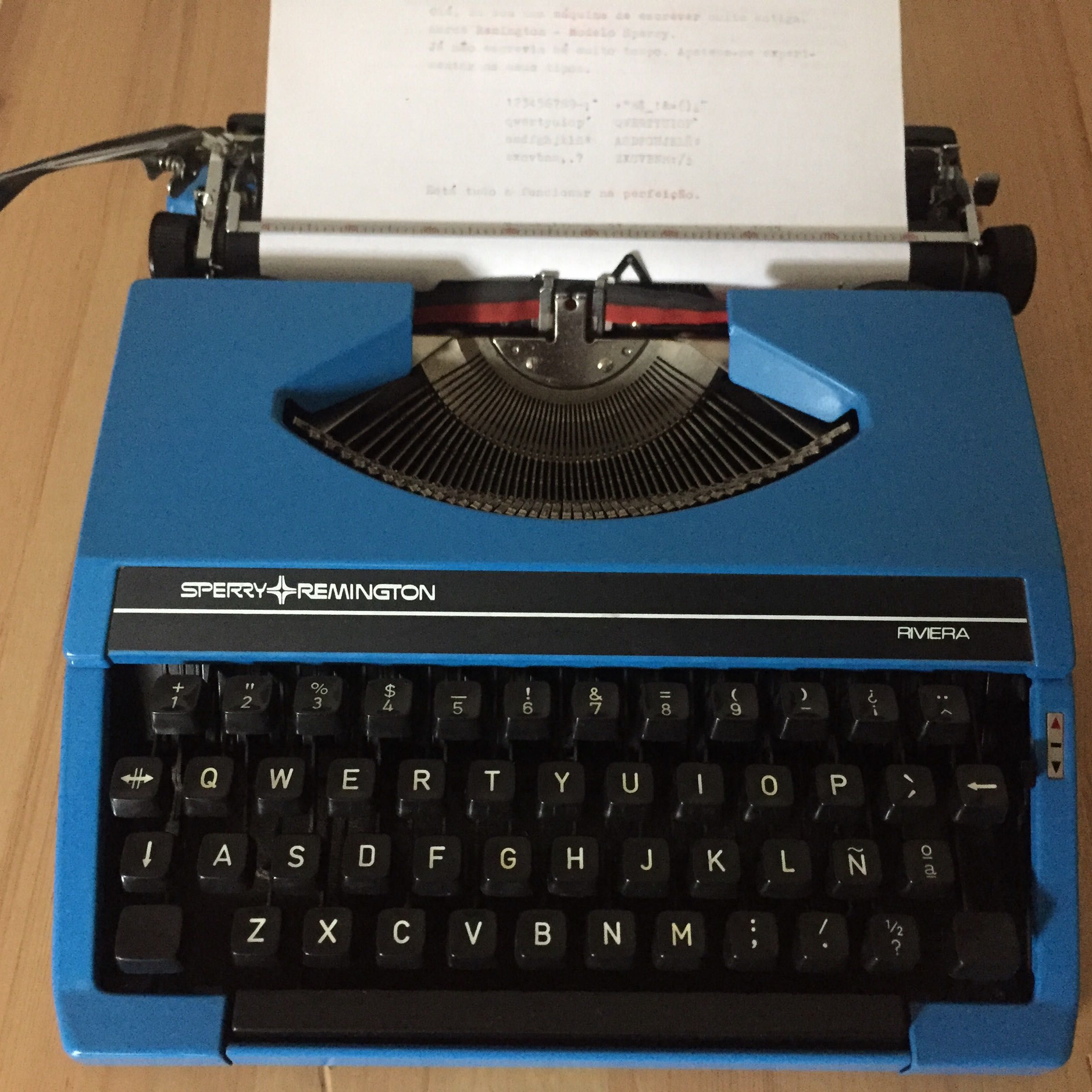 Máquina de escrever * Remington Sperry