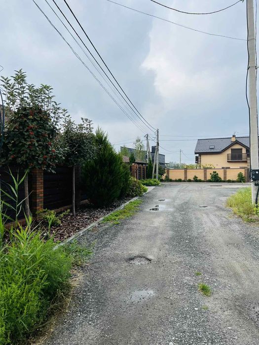 Продам участок в Обуховке закрытая территория лес река