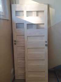 Drzwi drewniane wewnętrzne 2szt Sprzedam