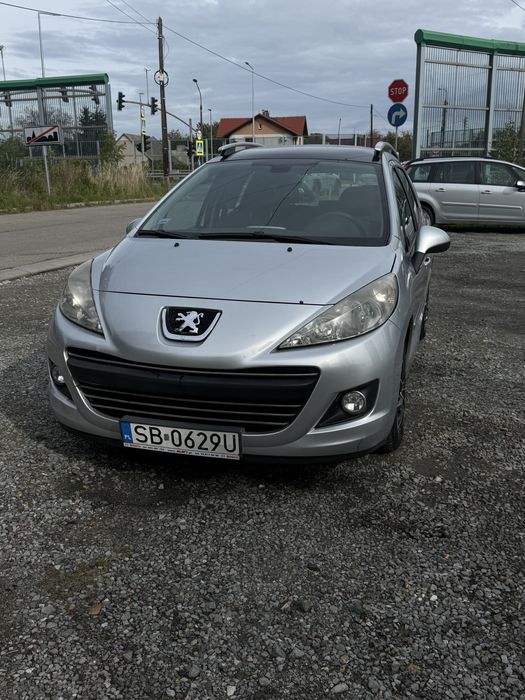 Peugeot 207 W dobrym stanie