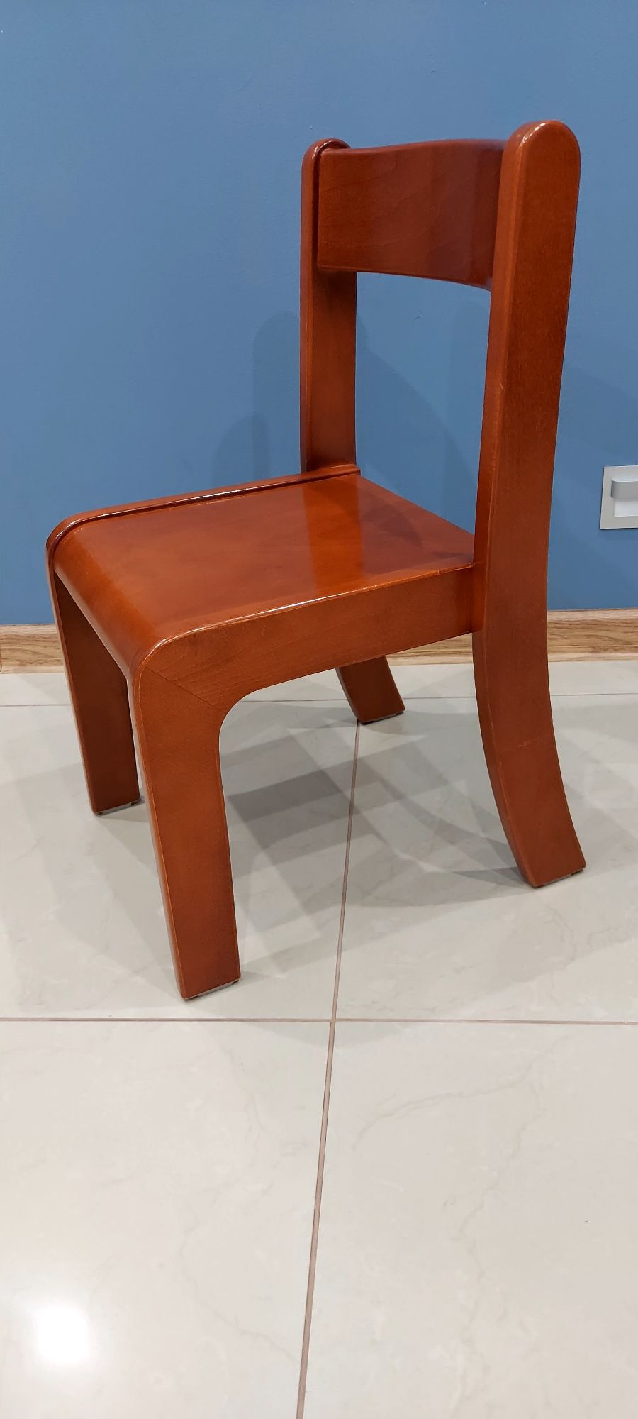 Krzesło dziecięce  , bukowe , używane , firma Fameg