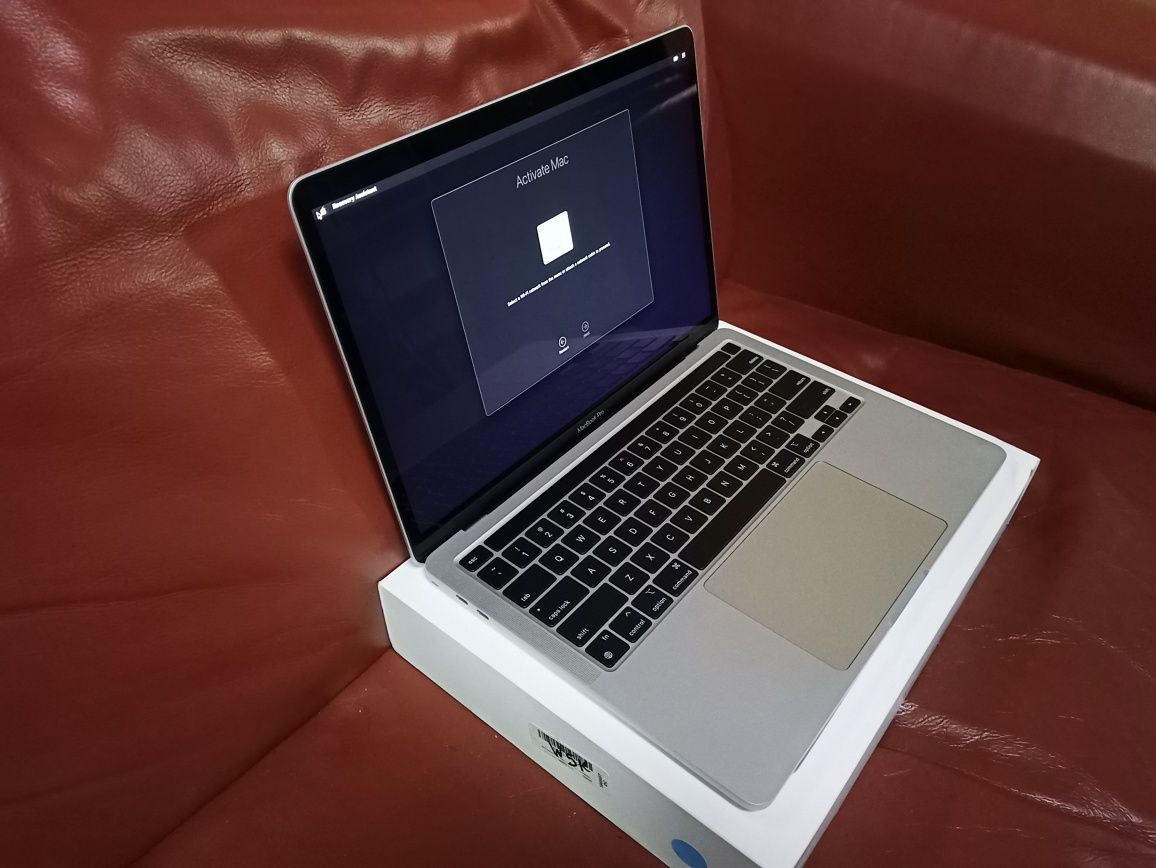 Apple MacBook Pro 13" 2020 M1 8GB 256GB SSD A2338 ЗАБЛОКОВАНИЙ