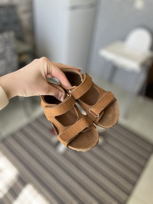 Дитячі босоніжки 23