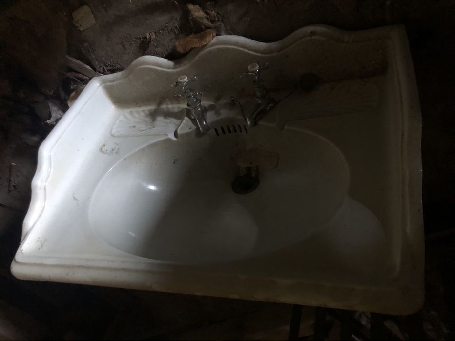 Lavatorio antigo grande em bom estado