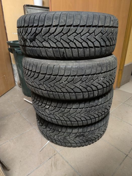 Opony zimowe 195/50/15 Uniroyal Winter