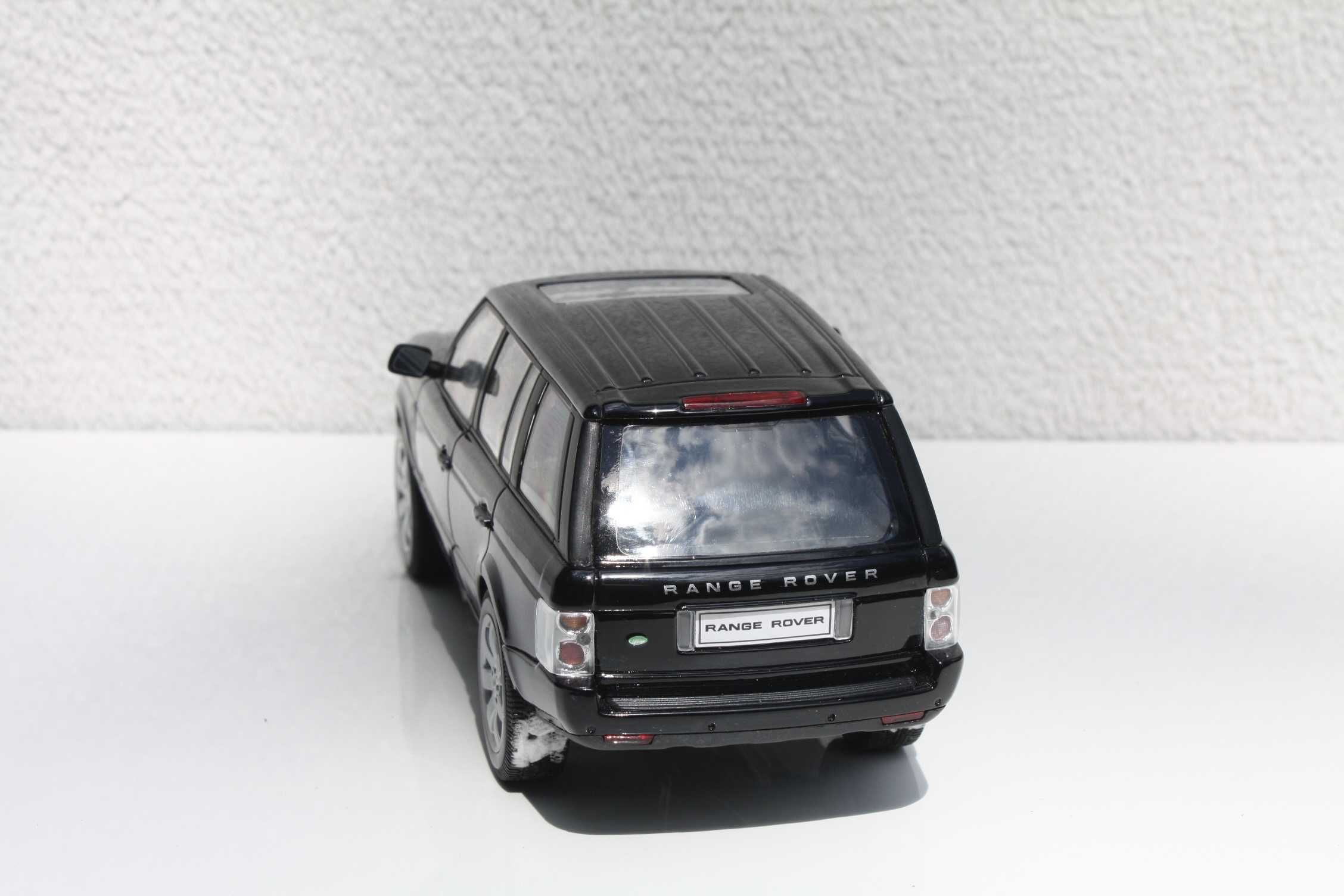 LAND ROVER Range Rover Skala 1:24