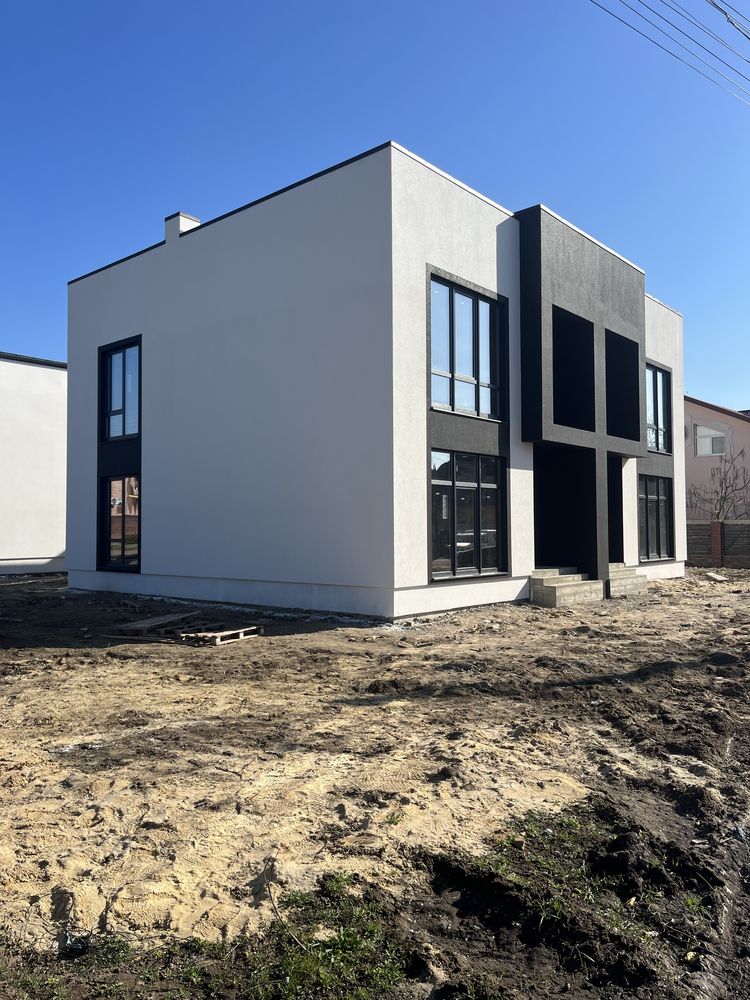 Котедж 120м² Червоні гори 83000$