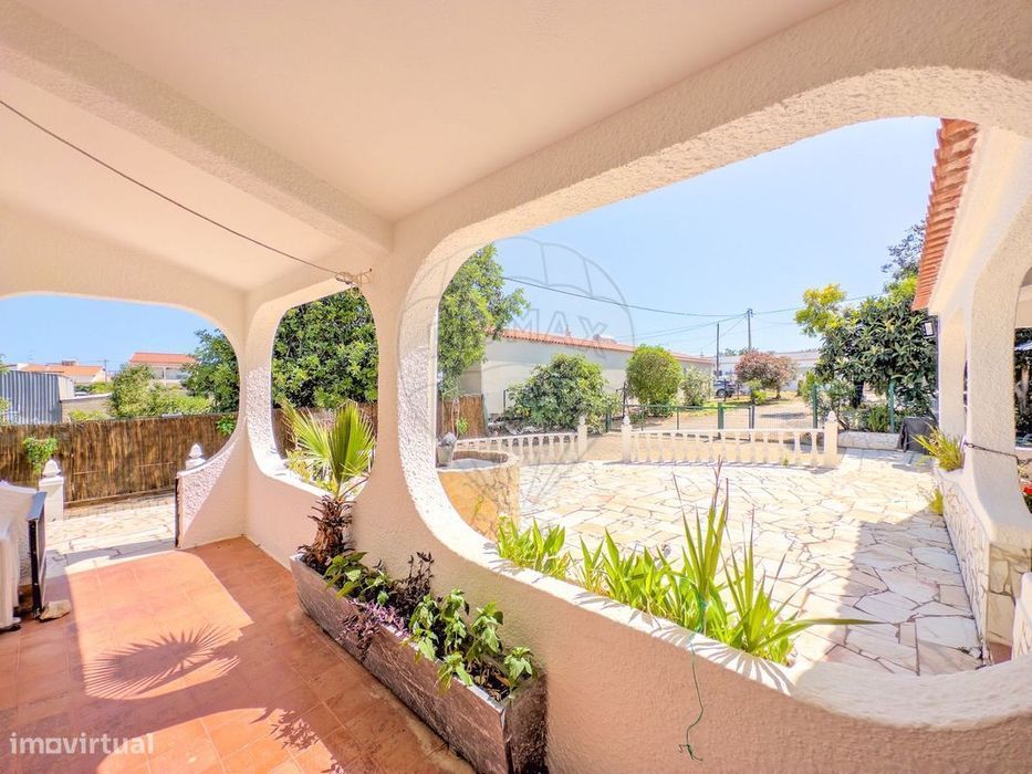 Moradia T5 para venda