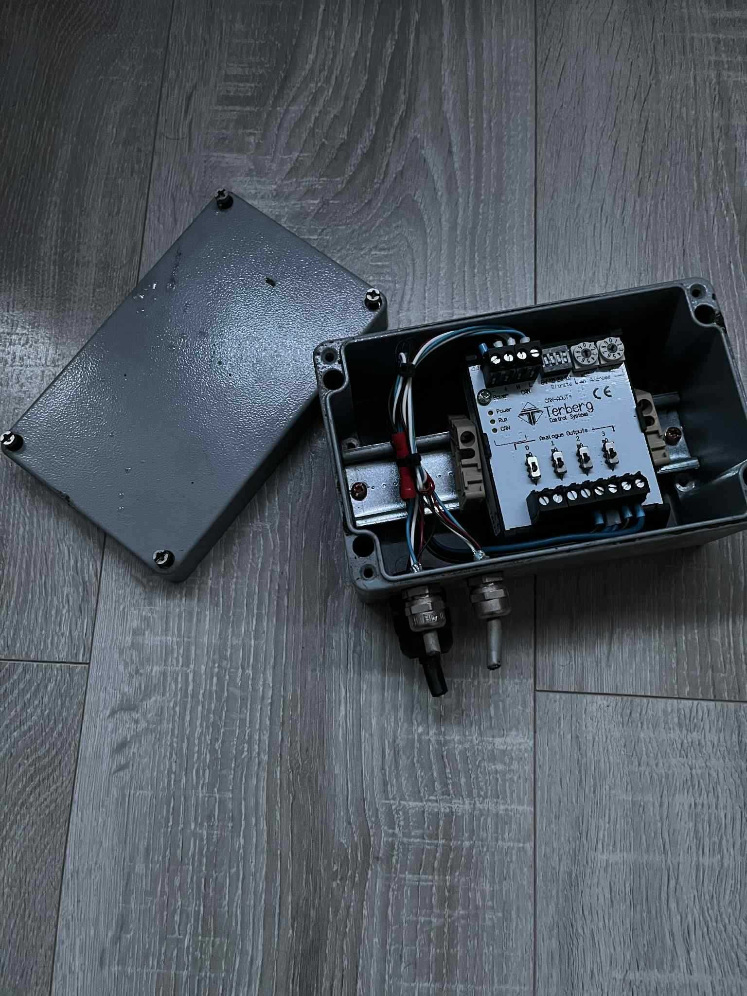 Moduł Terberg CAN-AOUT4, 4-kanałowy moduł wyjść analogowych