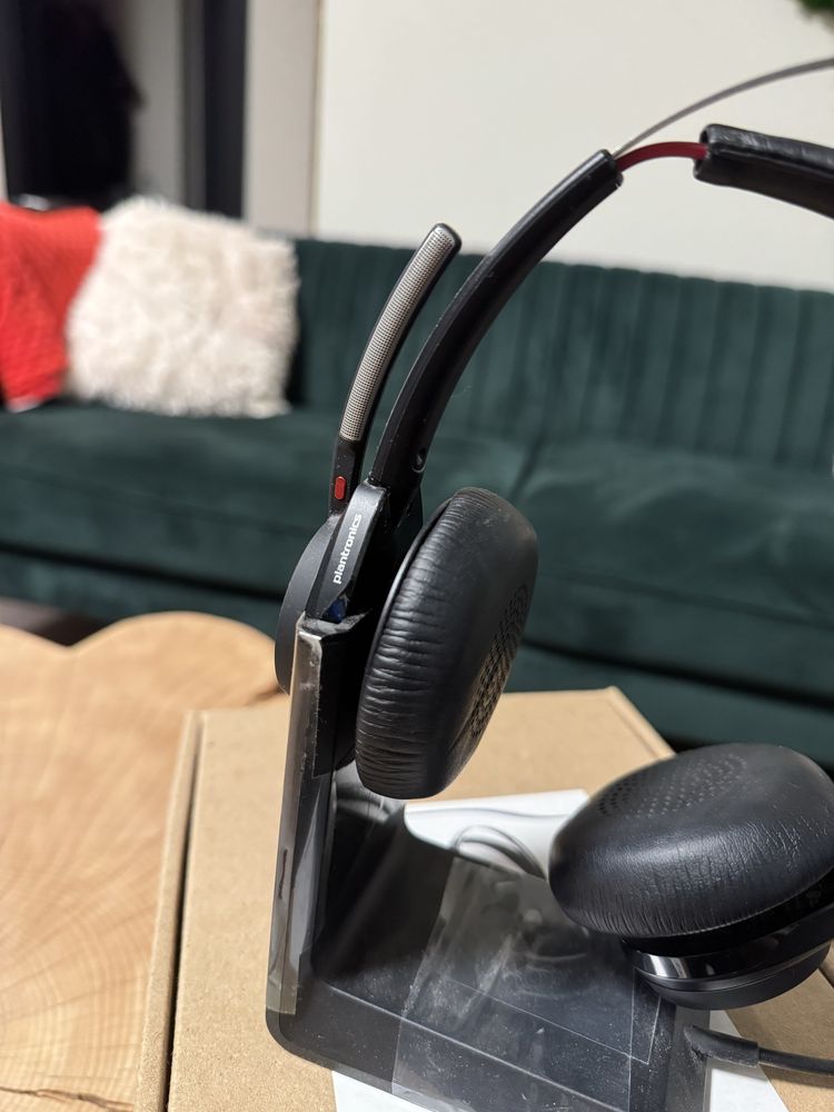 Plantronics Voyager Focus UC B825M Bluetooth z bazą