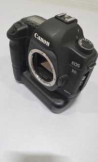 Canon EOS 5D Mark II 21.1MP Digital SLR Camera Black With Battery Grip