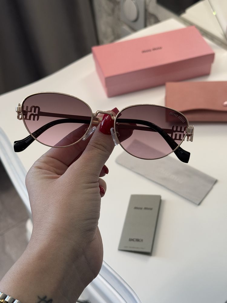 Солнцезащитные очки miu miu полный комплект