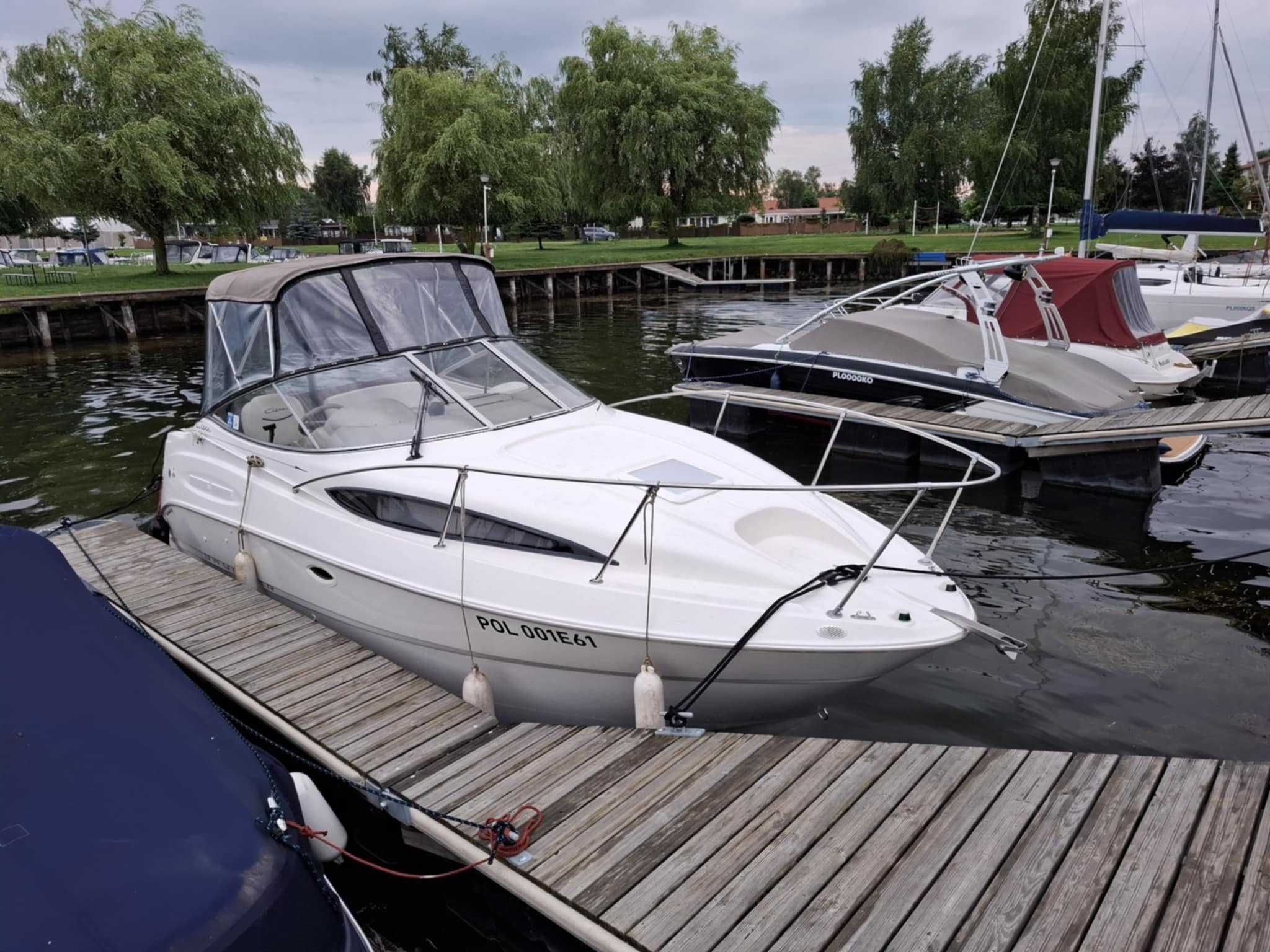 Bayliner 2455 Cierra
