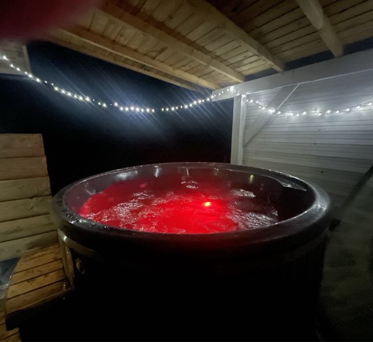 Całoroczny dom nad jeziorem, bania, jacuzzi, własna linia brzegowa