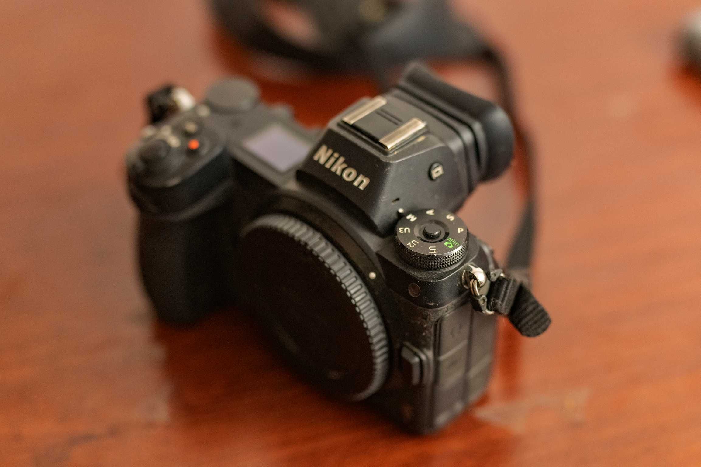 Nikon Z7 z 4bateriami i 2ładowarki