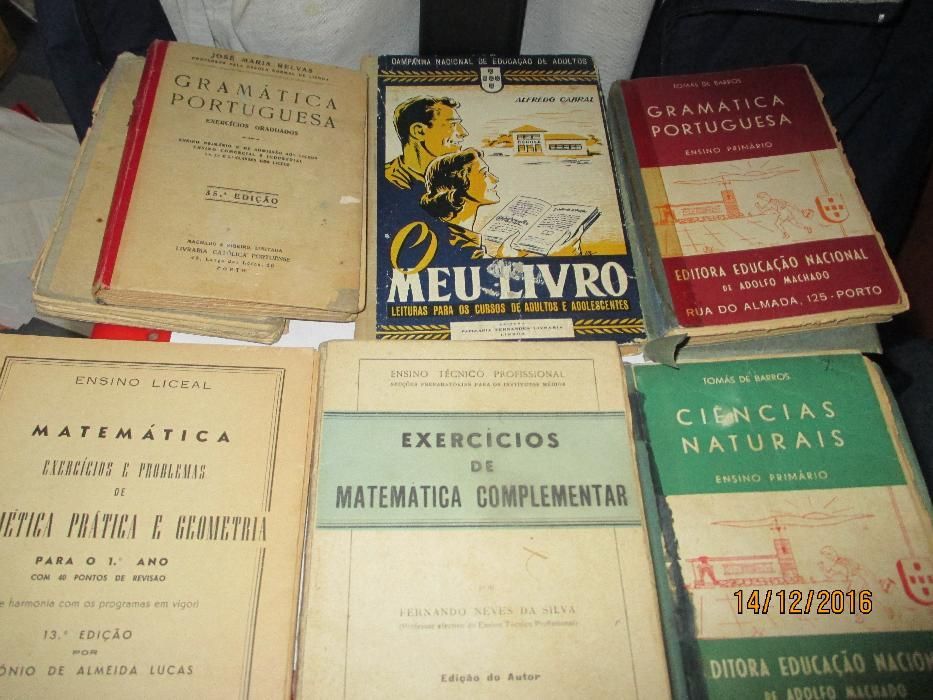 7 Livros escolares dos anos 50.