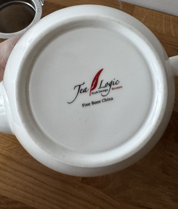 Dzbanek na herbatę White Cherry 1l porcelana