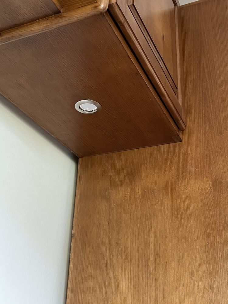 Mobilia conjunto cama e armário como novos