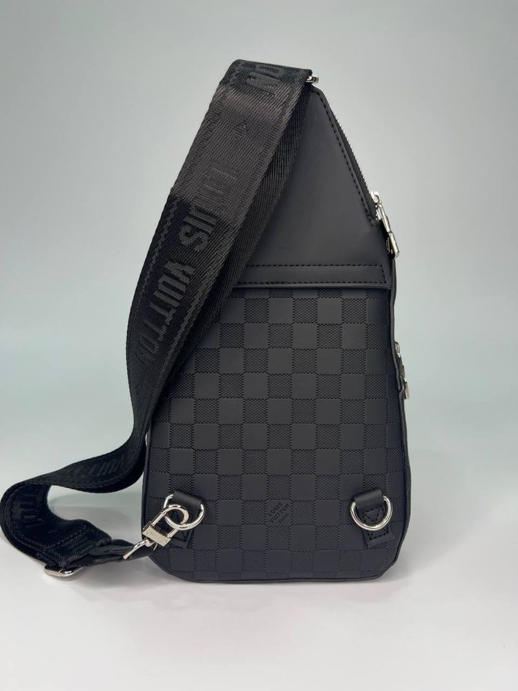 Чоловіча сумка-слінг — Louis Vuitton (mini)