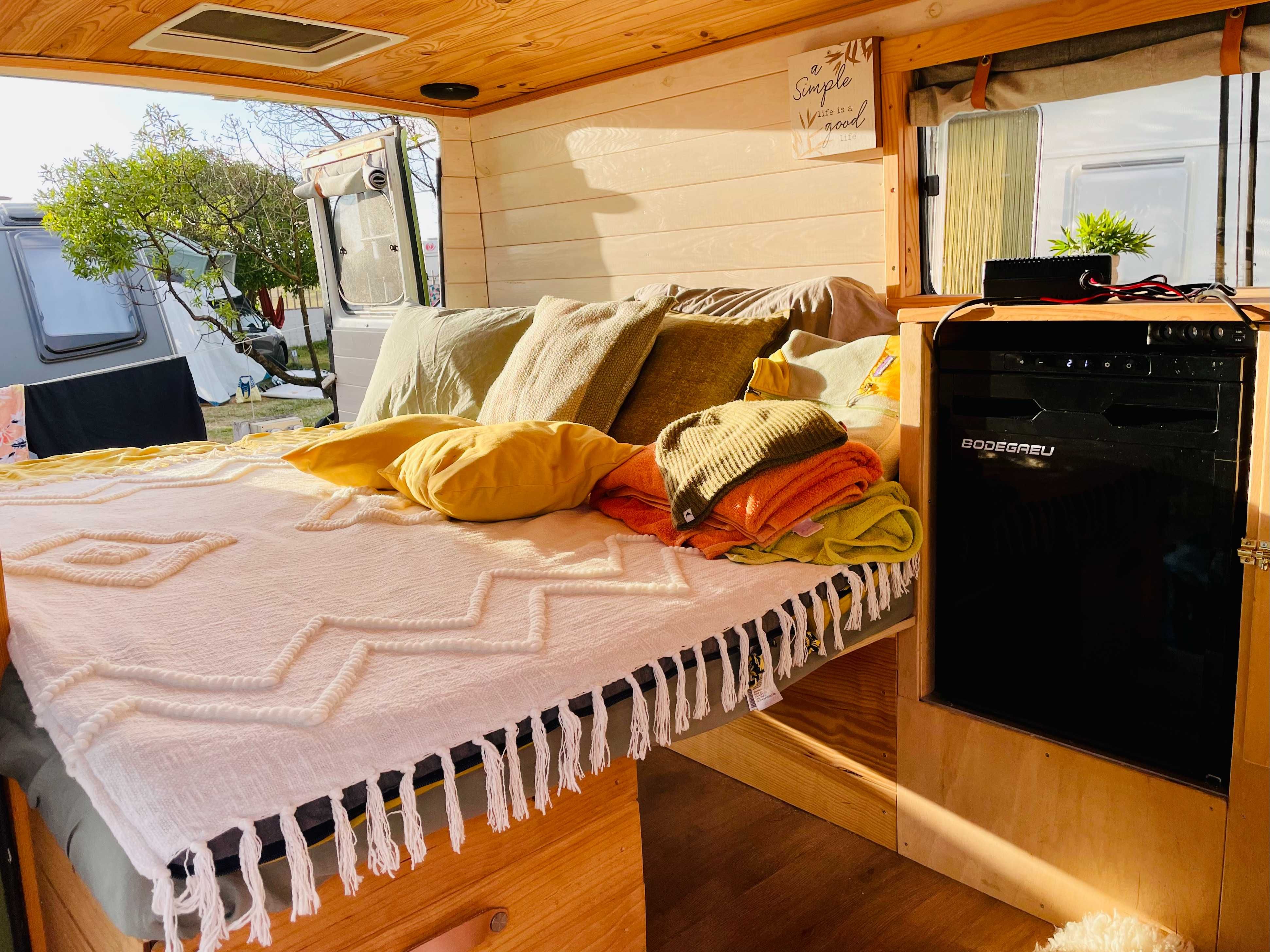 Campervan Mercedes 100D, 2/3 lugares, pronta para seguir viagem!