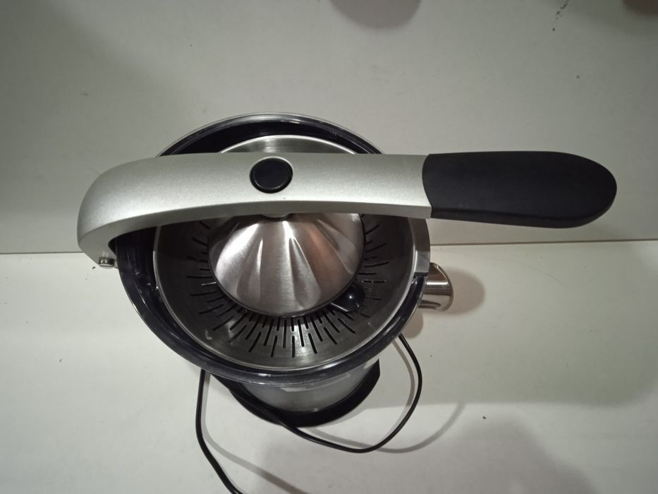 Wyciskarka do owoców CASO CP 300 Nowa