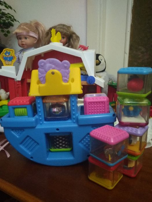 Столик конструктор Fisher Price Pop-Onz.