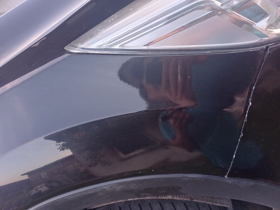 Błotnik prawy lub lewy Ford Kuga Mk 2 kolor FD