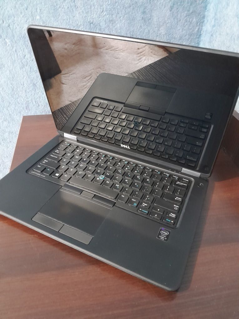 Ноутбук Dell  7450
