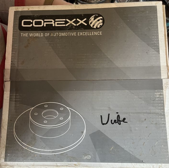 Щеплення, та тормозні диски  для Mescedes  є 2 диски все нове!