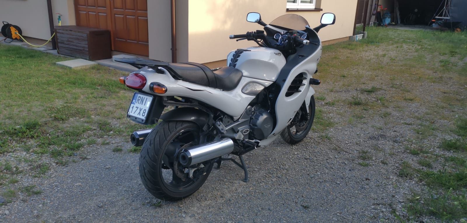 Triumph Trophy 900