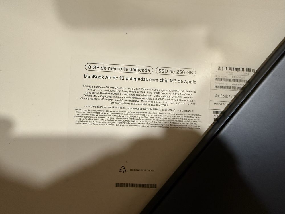 Macbook Air M3 2024