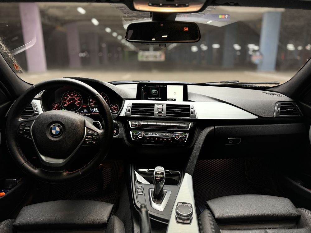 BMW 330 2016 75km