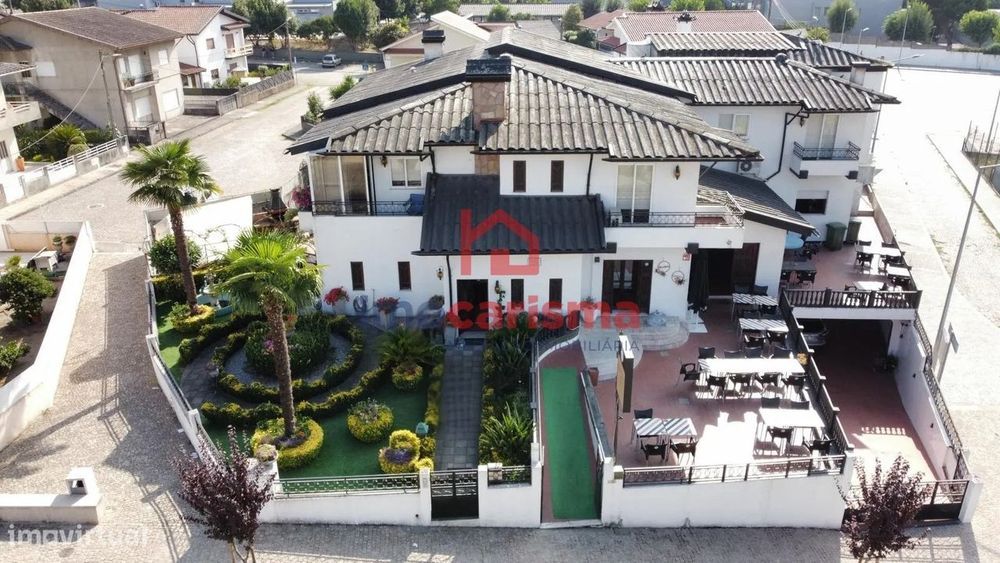 Moradia, Residêncial e Restaurante em Vila Nova do Campo, Santo Tirso